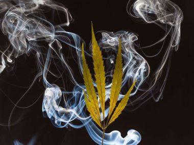 Cannabis-ohne-Papes-rauchen