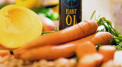 Mango-Möhrensalat-Hanfdressing