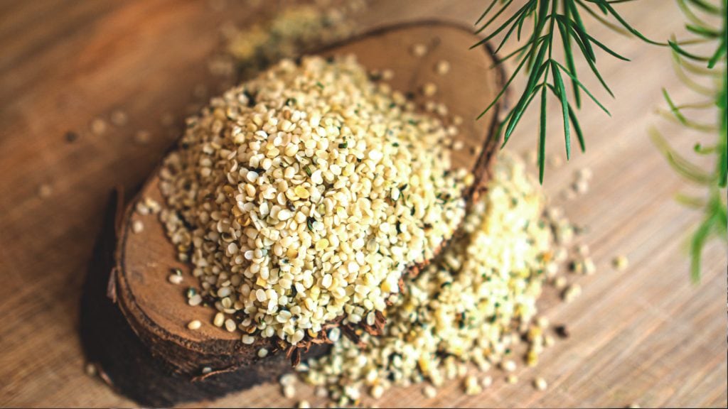 Glutenfreies Hanfbrot mit Buchweizen & Chia